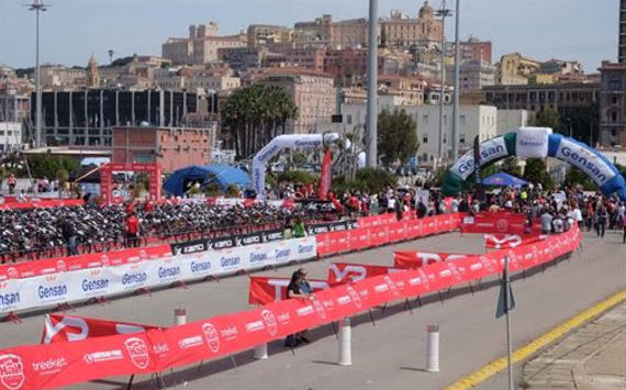 triathlon cagliari_ partenza