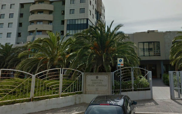 ingresso palazzo prefettura e questura oristano