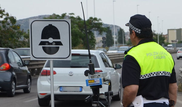 autovelox_postazione mobile vigili urbani