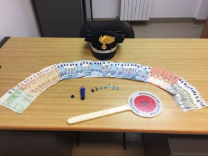 euro e droga sequestrati da cc