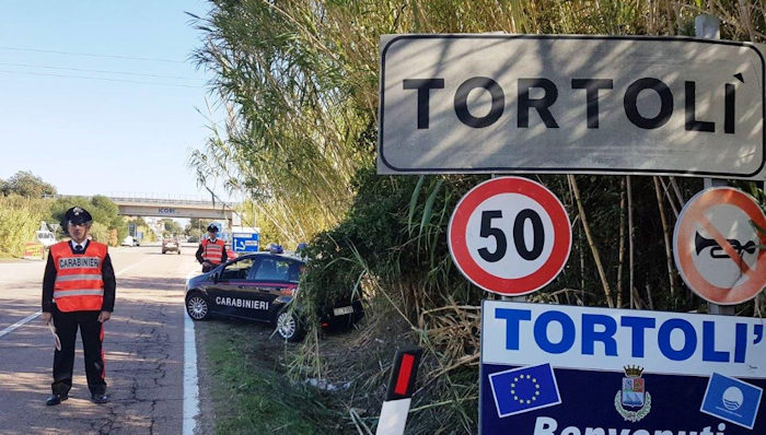 Posto di blocco dei carabinieri della Stazione di Tortoli'