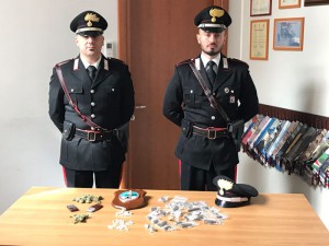 Marescialli di Ca con droga sequestrata