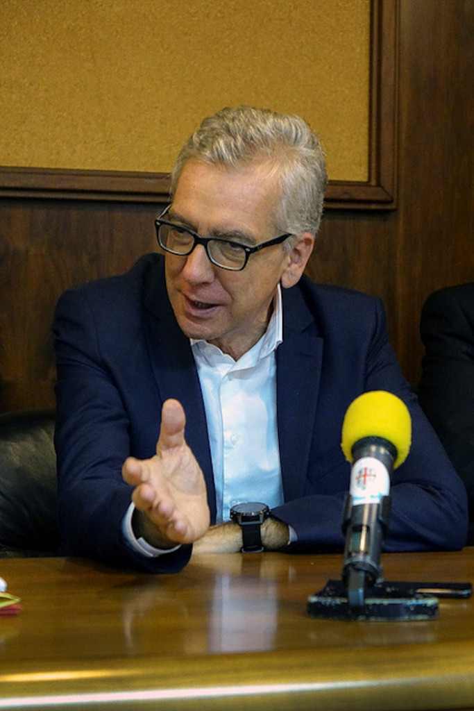 foto presidente Pigliaru