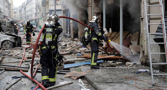 Esplosione in una casa di Parigi_venti feriti