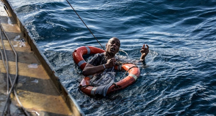Migranti_5stelle pronti ad accogliere bambini e donne