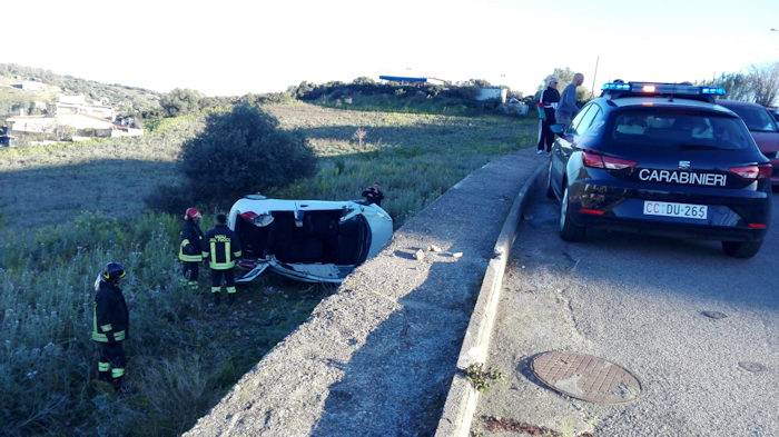 incidente stradale a Bardi Sardo_una donna rimasta gravemente ferita