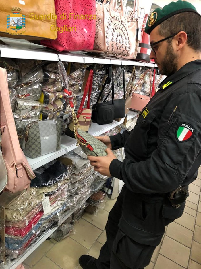 sicurezza prodotti_gdf sequestra quasi 15 mila articoli