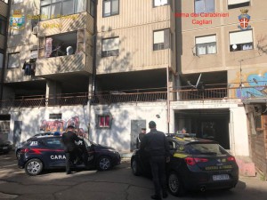 gdf e carabinieri scoprono centrale di spaccio a sant'Elia_4 arresti.2