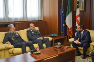 Gdf Ca_comandante provinciale e gen ricevuti dal presidente del consiglio sardo