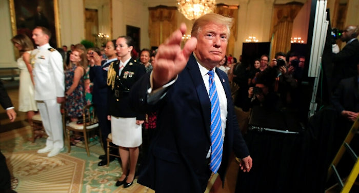 Instabile Trump contro il mondo_con lui gli Usa verso l'isolamento
