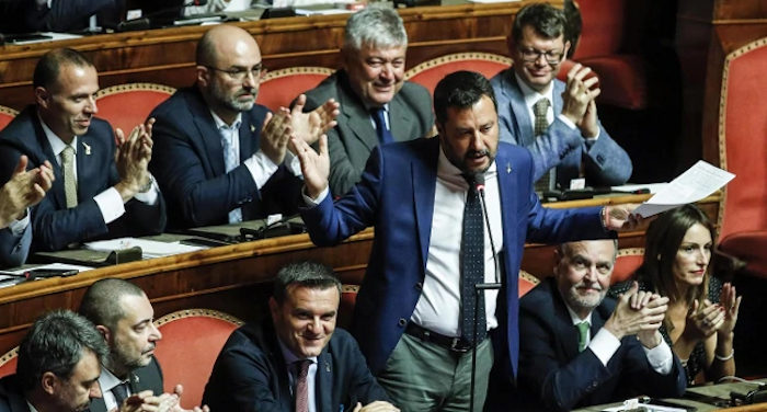 Salvini ci prova con la riduzione dei parlamentari ma la probabile nuova maggioranza lo boccia