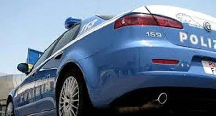 Volante Polizia di Stato
