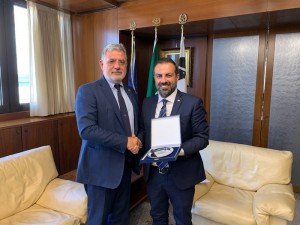 foto Presidente Pais ambasciatore Piazzi 2