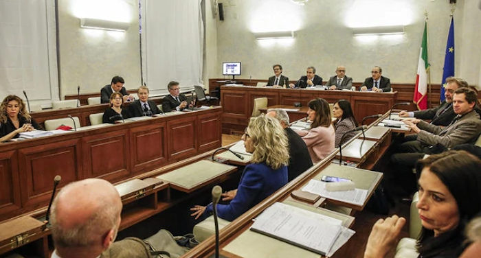 maggioranza di governo diserta Giunta sul caso Salvini