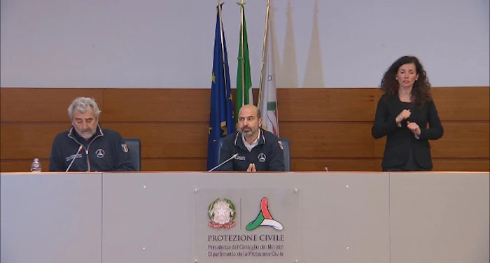 Conferenza stampa del vice direttore della protezione civile