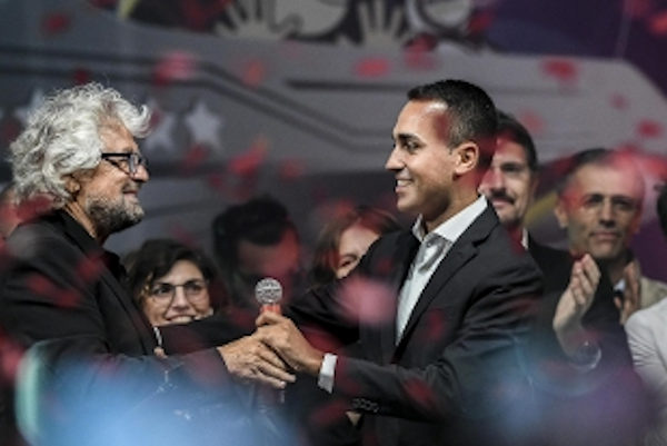 luigino di Maio incoronato re del M5S