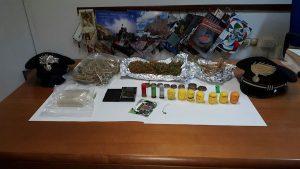 droga ed altro sequestrato dai cc tratalia
