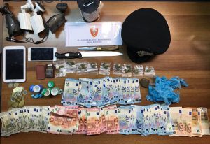 materiale sequestrato al pregiudicato Giorgio Moi
